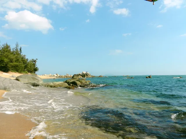 Tianyahaijiao Planet Sculpture