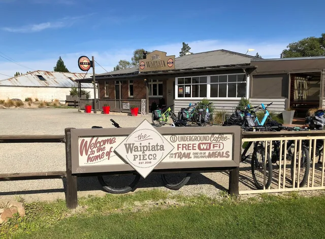 Waipiata Country Hotel