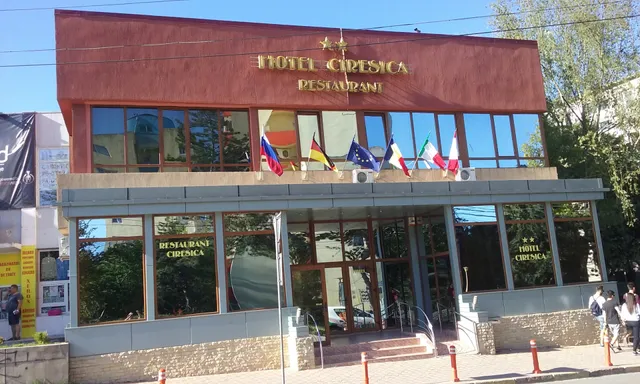 Hotel Cireșica