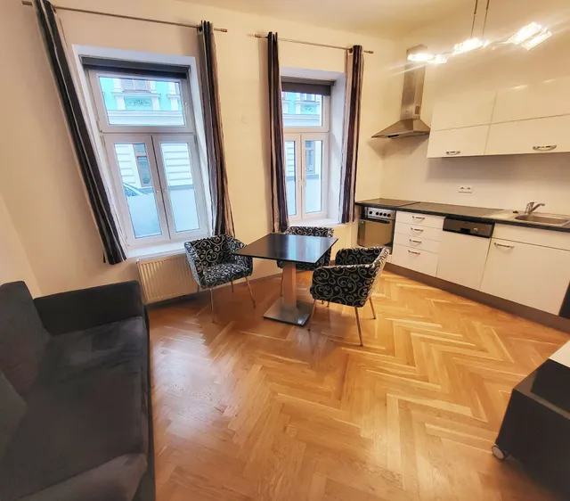 CozyNite Premium Apartment Hundertwasser