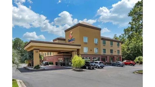 Comfort Suites Biloxi - Ocean Springs