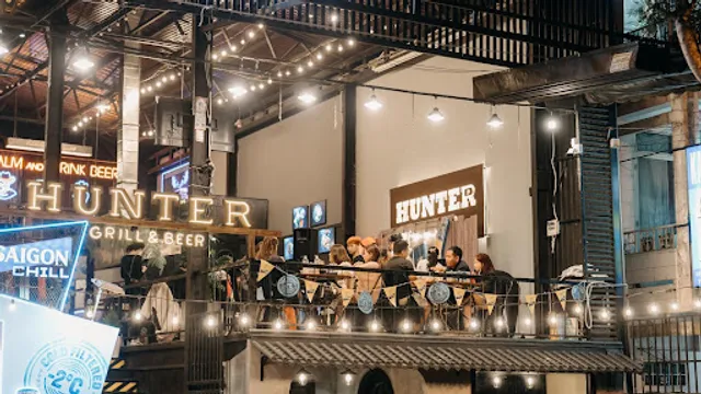 HUNTER Grill & Beer