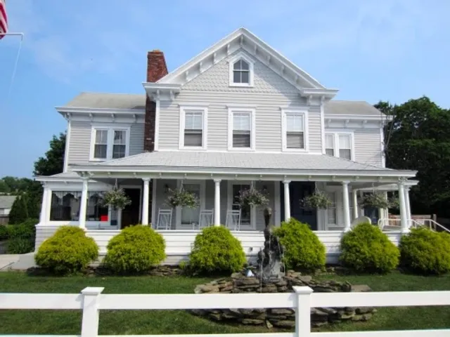 The Blue Inn at North Fork