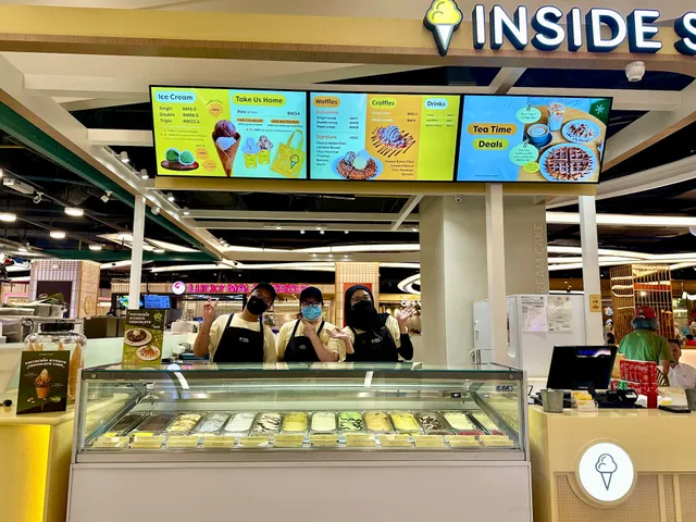 Inside Scoop The Gardens Mall