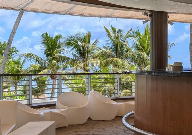 Bougainvillea Pool Bar