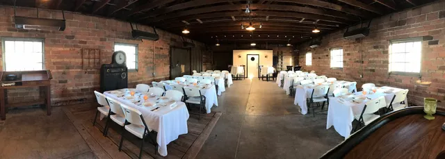 Dining Car #423 / Steel Wheels