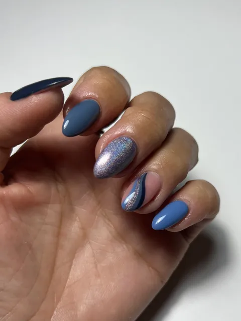 Nineteen Nail Studio