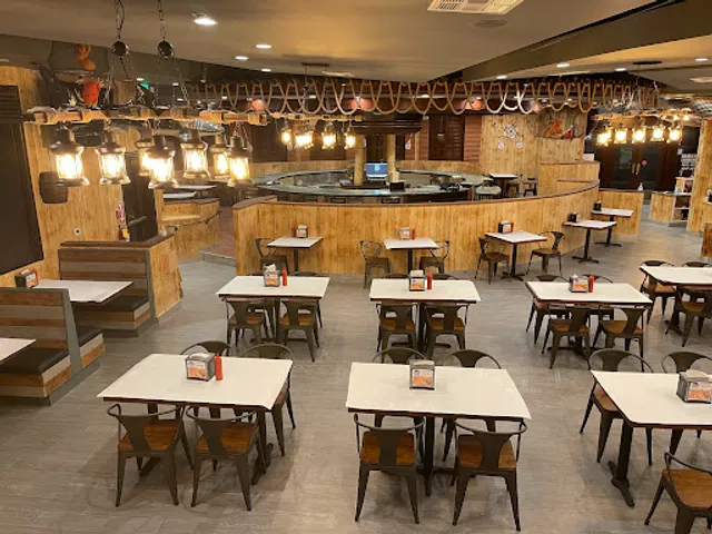 Pier 88 Boiling Seafood & Bar Montclair