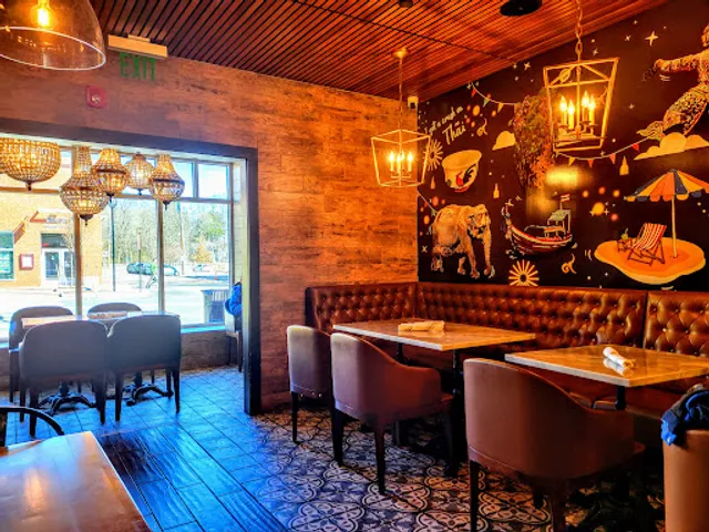 Love at First Bite Thai Kitchen and Bar