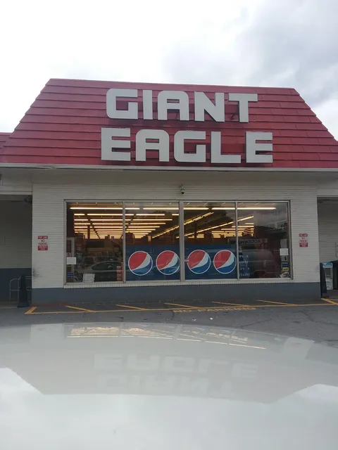Giant Eagle Supermarket
