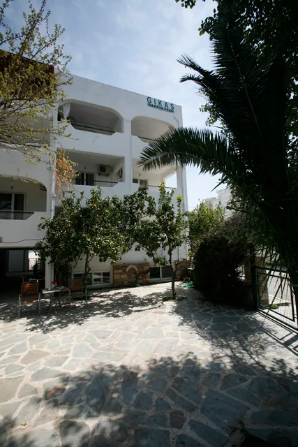 GIKAS APARTMENTS - ΓΚΙΚΑΣ Επιπλωμένα Διαμερίσματα