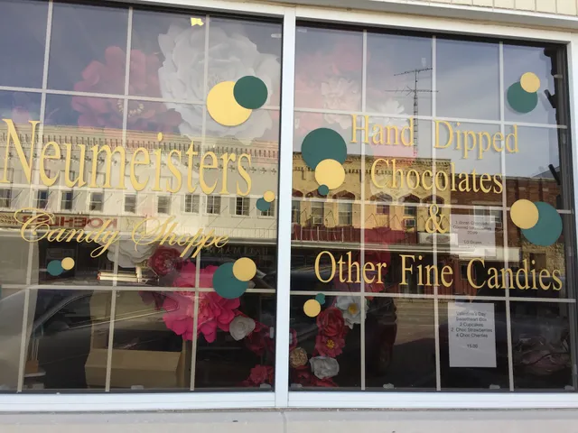 Neumeister's Candy Shoppe | Upper Sandusky