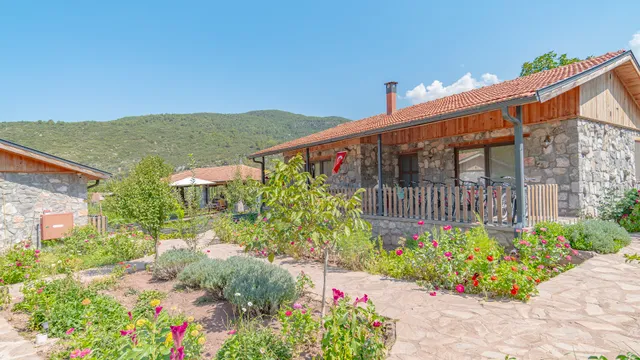 Dedehan Retreat Otel