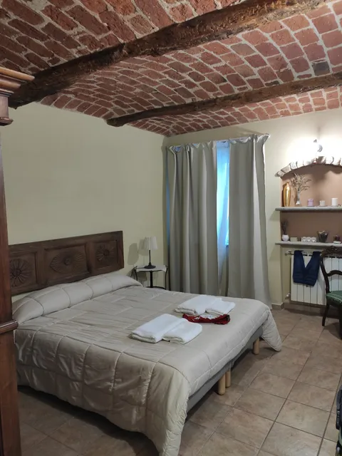 Aleks friendly house