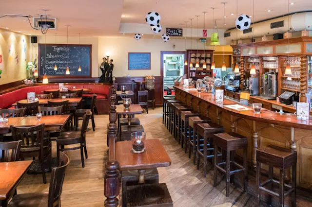 Schweinske Restaurant in Hamburg Lurup - Schnitzel, Burger & Frühstück