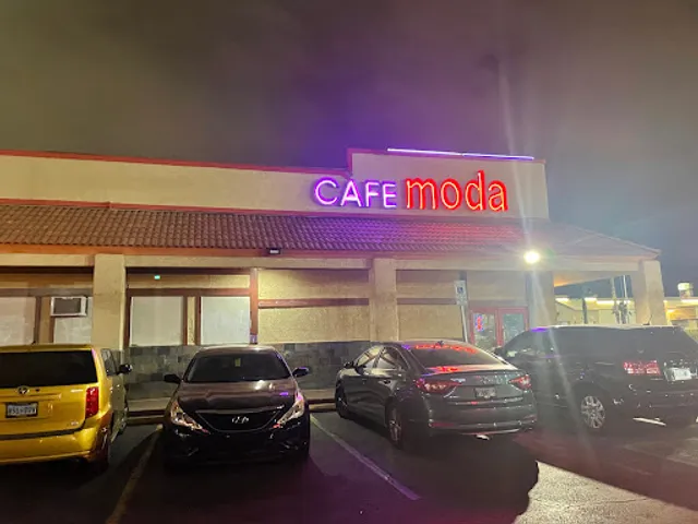 Cafe Moda