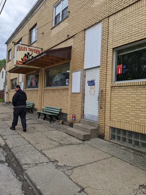 Jules Tavern