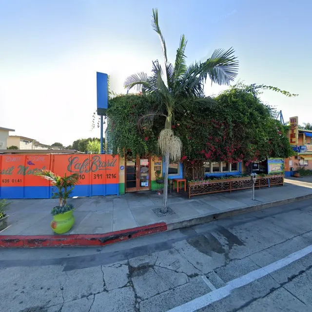 11736 Washington Blvd