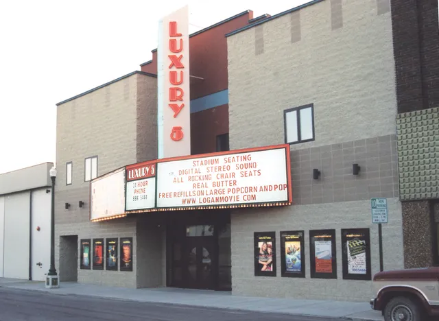 Odyssey Luxury 5 Theater