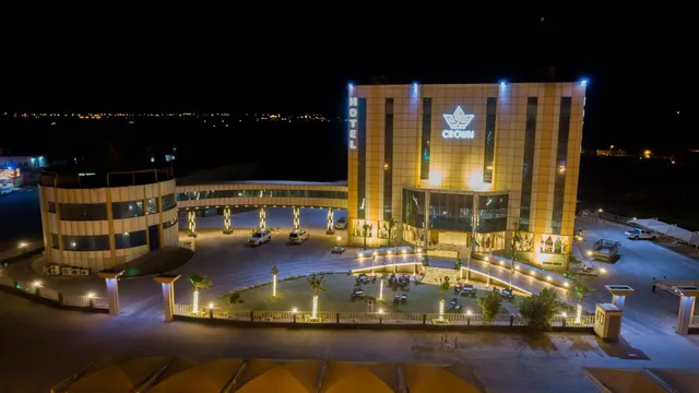 Crown Face Hotel