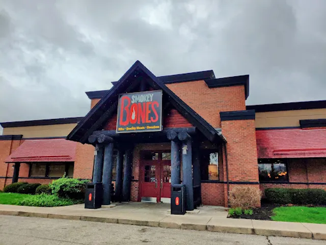 Smokey Bones Columbus (Easton)