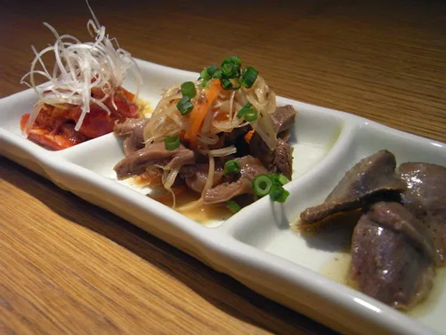 鳥天狗 - 秋田市中通 比内地鶏料理と日本酒と自然派ワイン