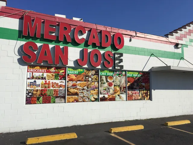 Mercado San Jose Grocery & Panaderia- Bakery