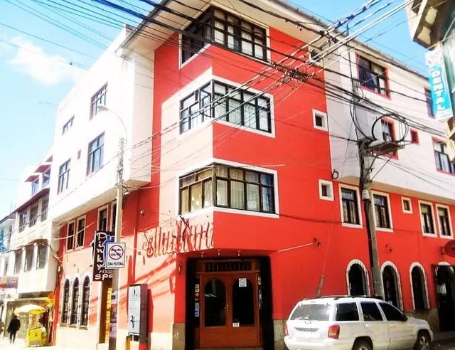 Hotel Sillustani Inn