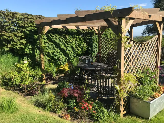 Robin Holiday Cottage