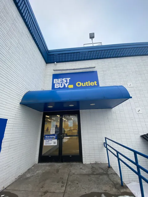 Best Buy Outlet – Eden Prairie