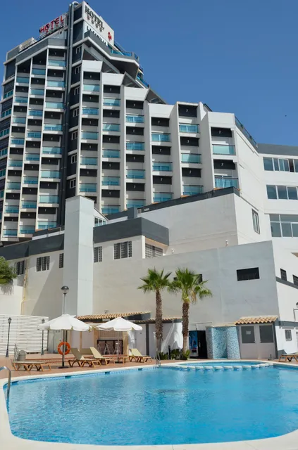 Hotel La Familia Gallo Rojo