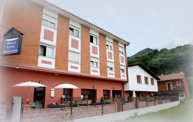 ACCOMMODATIONS FERMIN