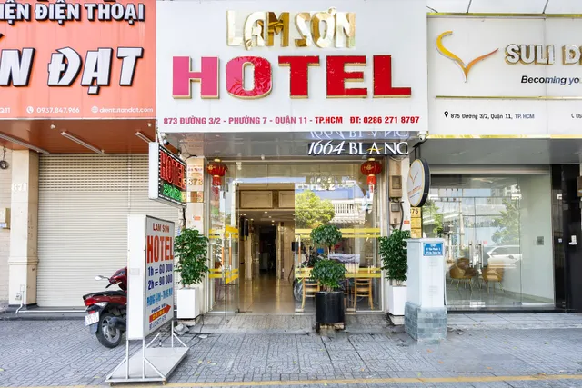 Khách Sạn Lam Sơn