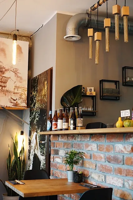 Przyganiał Kocioł Wokowi