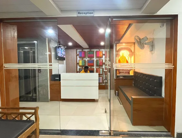 Ambai Executive Lodge