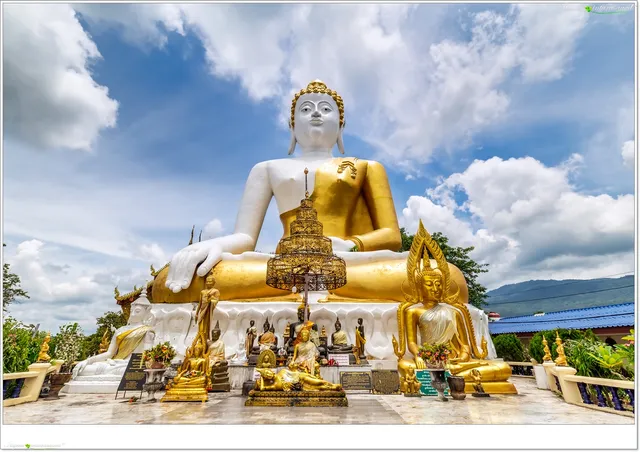 Wat Phra That Doi Kham