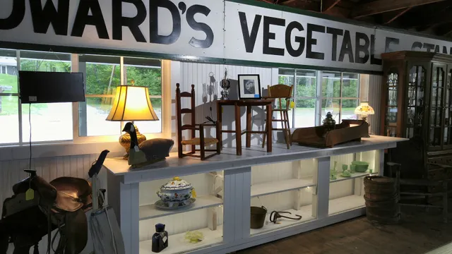 Idle a while Country Antiques and Ice Cream(seasonal may-sept)