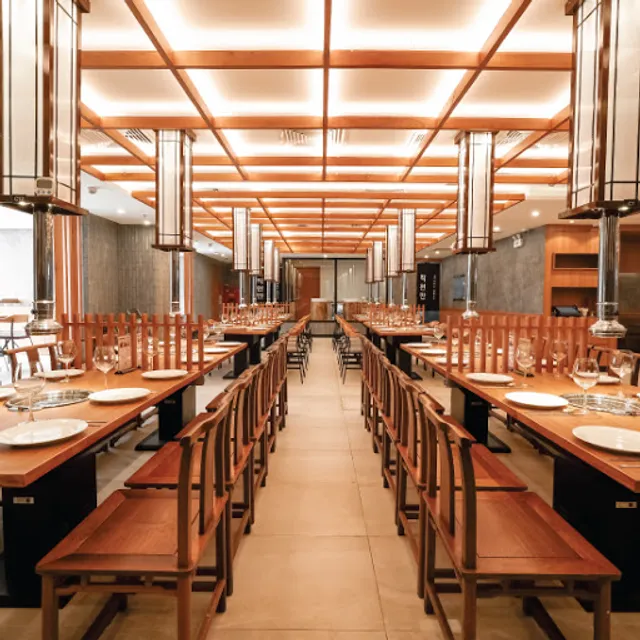 GoGi House Lê Văn Lương