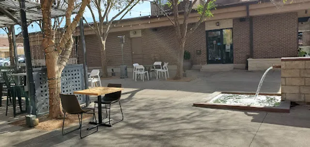 Mudhook Bar and Kitchen