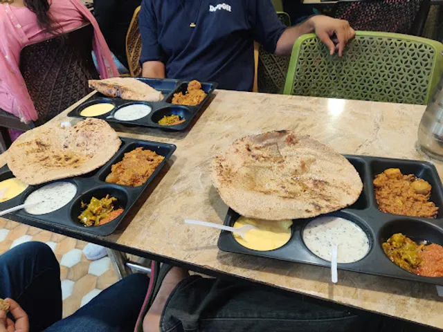 Mahaveer Rabdi Bhandar