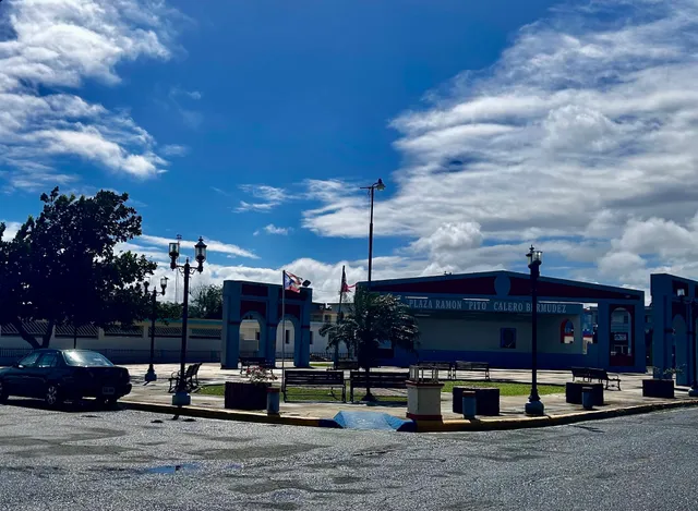 Plaza Poblado San Antonio Ramon Pito Calero Bermudez