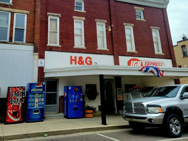 H & G IGA Foodliner