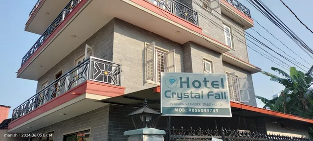 Hotel Crystal Fall
