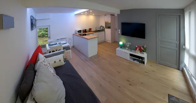 ESCALILLE Le Voltaire