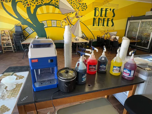 Bee's Knees Ice Creamery