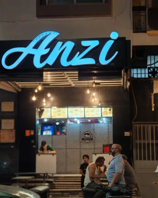 Anzi Tacos
