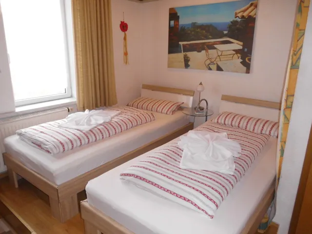 Ferienwohnung Wacker: Apartments und Zimmer