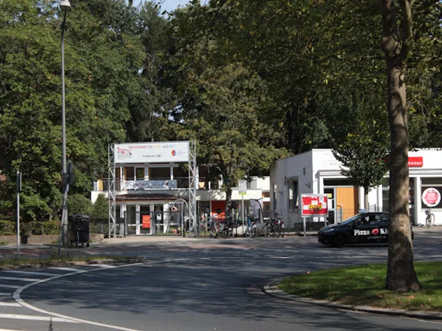 Treffpunkt Café im FQZ | bras e.V.