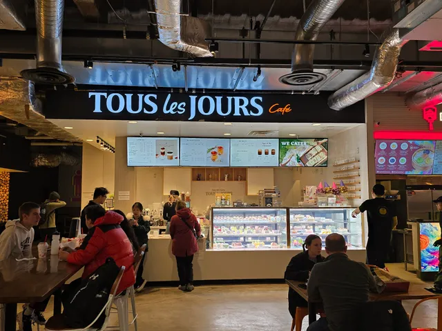 Tous les Jours Bakery and Cafe