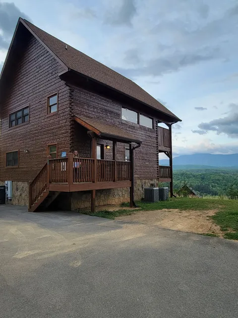A Cabin In the Clouds